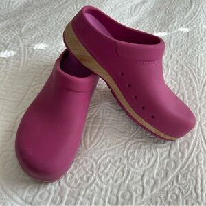 Dansko Magenta Slip-On Clog Shoes size 36